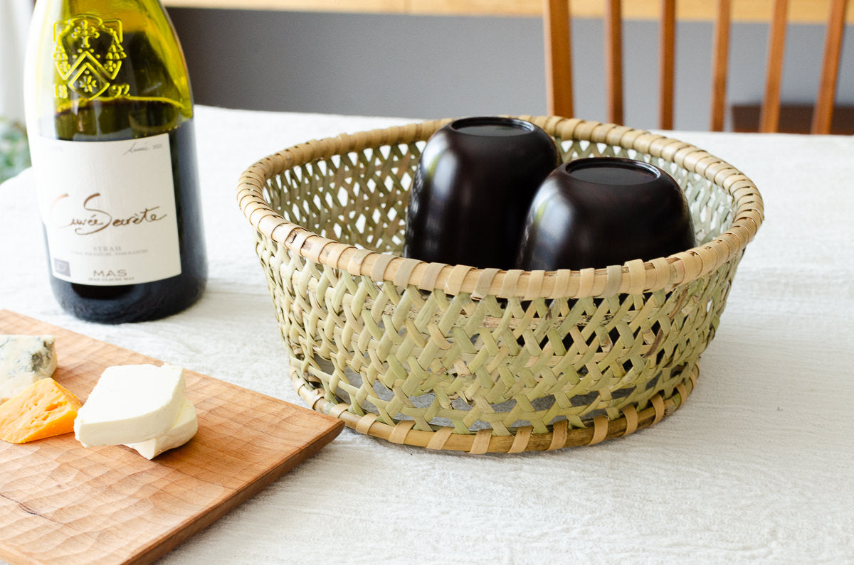 Round Shallow Dish Basket / Nemagari Bamboo / Nagano-JPN 610211