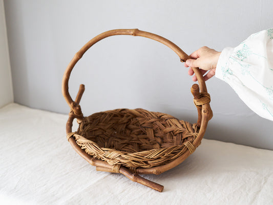Handled “Wave” Basket Large / Akebi / Yamagata-JPN 311434-1