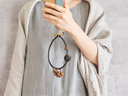 Smartphone Short Strap with Double Grapevine Rings / Akebi & Grapevine / Yamagata-JPN 311450