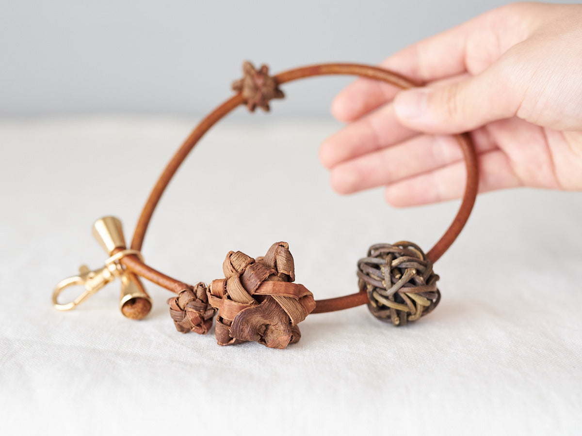 Smartphone Short Strap with Double Grapevine Rings / Akebi & Grapevine / Yamagata-JPN 311450
