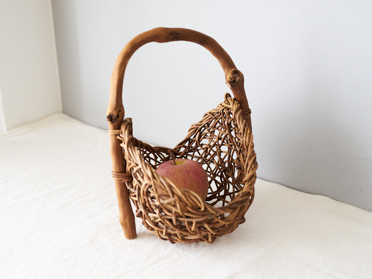 Freeform Weave Basket with Grapevine Handle / Akebi / Yamagata-JPN 311431-1