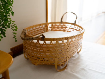 Oval Basket with Feet & Handles / White Bamboo / Tochigi-JPN 350101