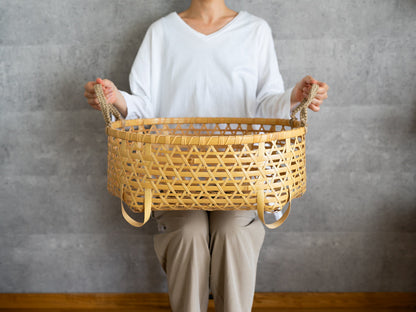 Oval Basket with Feet & Handles / White Bamboo / Tochigi-JPN 350101