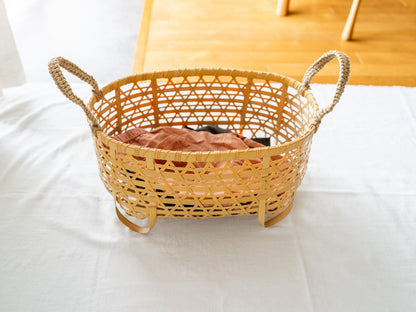 Oval Basket with Feet & Handles / White Bamboo / Tochigi-JPN 350101