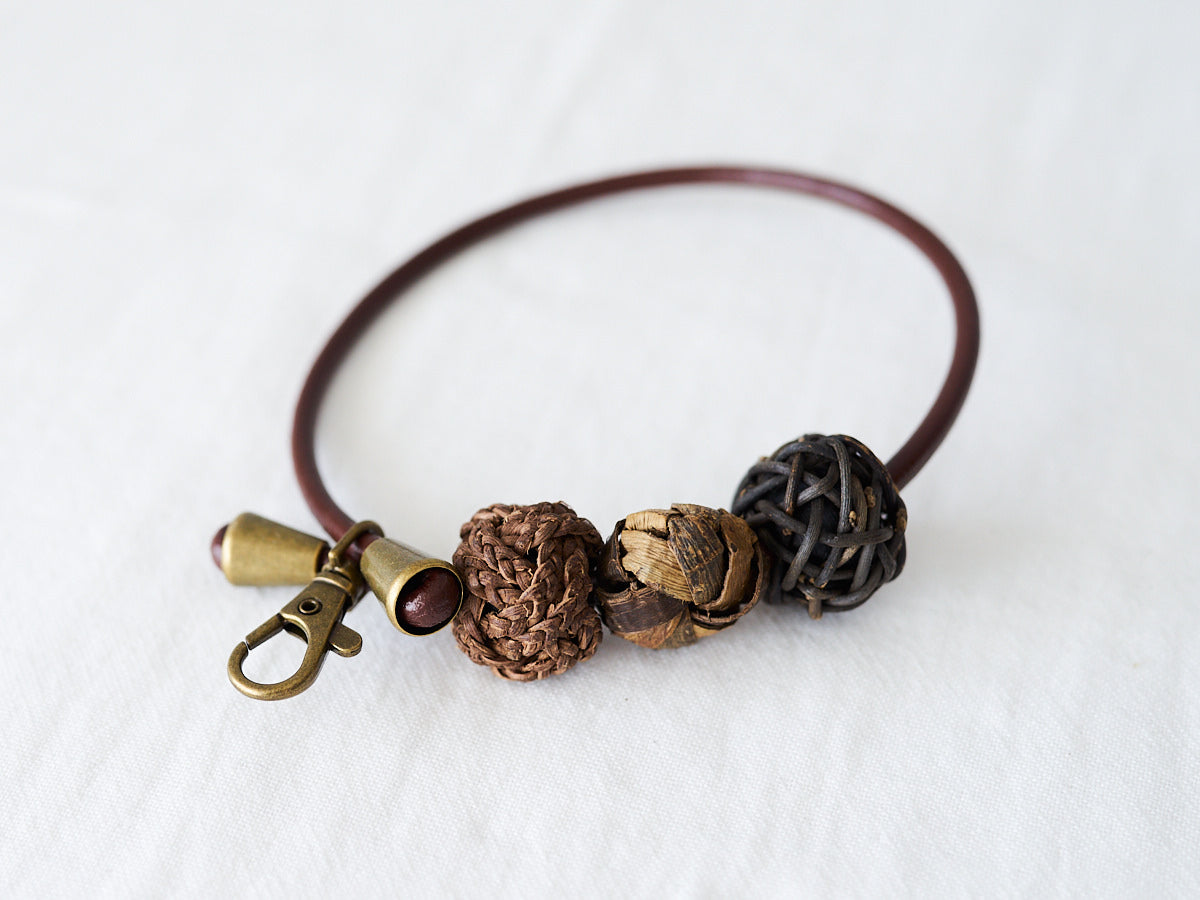 Smartphone Short Strap / Akebi, Walnut & Grapevine / Yamagata-JPN 311436