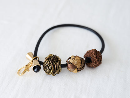 Smartphone Short Strap / Akebi, Walnut & Grapevine / Yamagata-JPN 311436