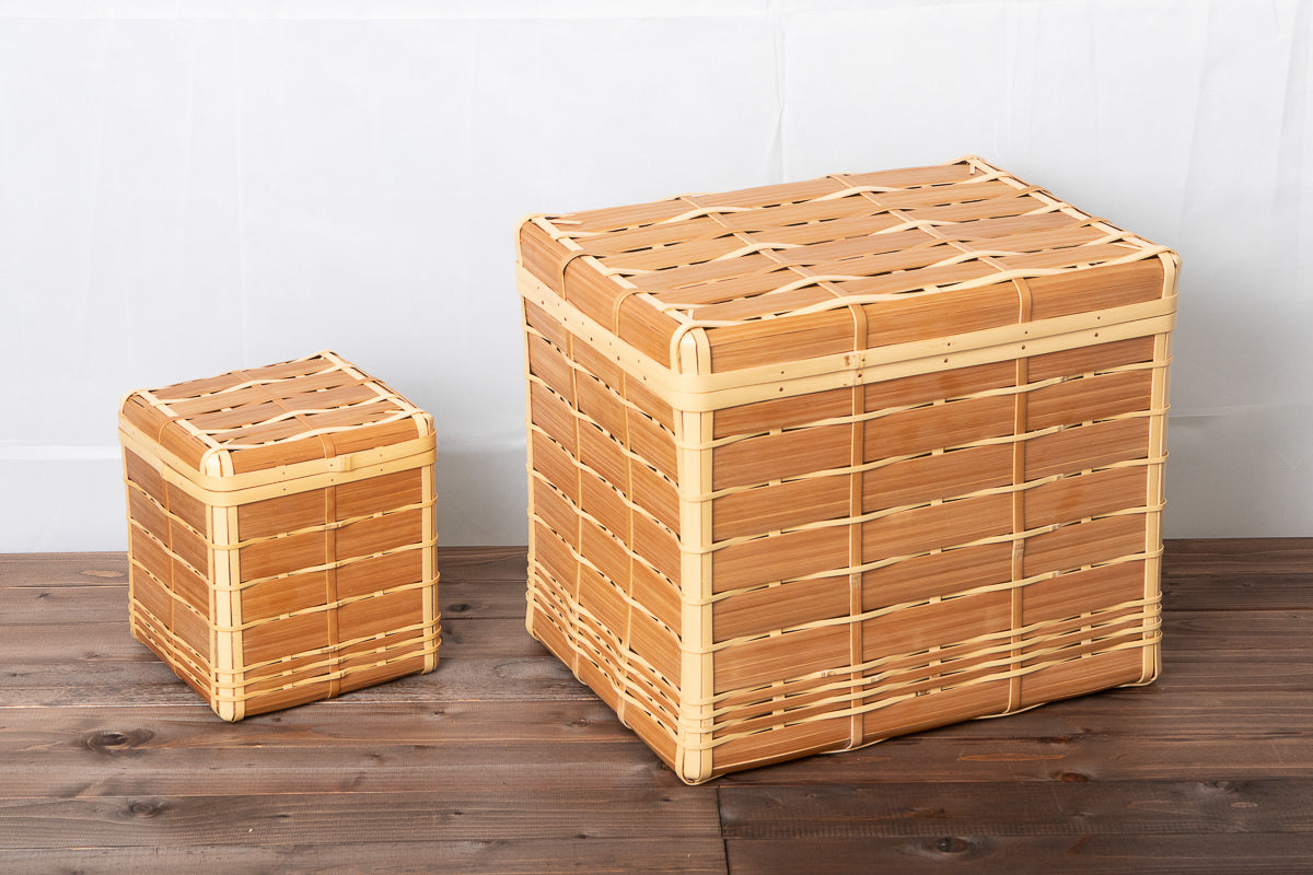 Basket with Lid "Kiritto" / White & Carbonized Bamboo / Oita-JPN 850406