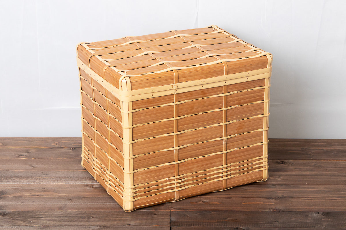 Basket with Lid "Kiritto" / White & Carbonized Bamboo / Oita-JPN 850406