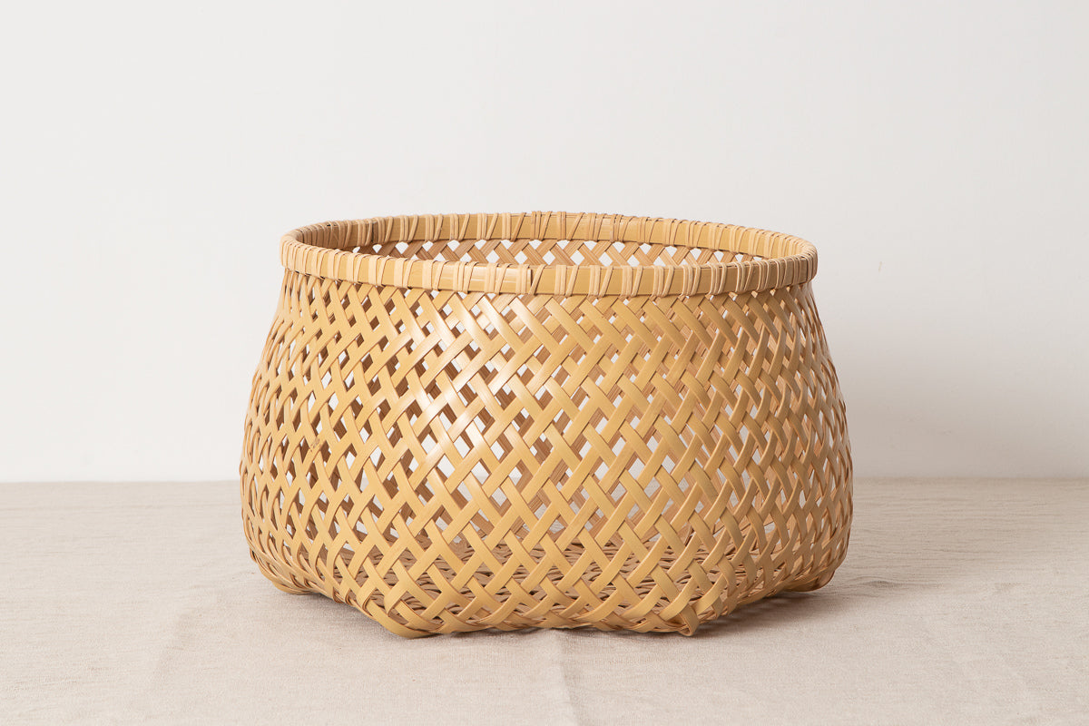 Storage Basket “Tessen Weave” / White Bamboo / Tochigi-JPN 350107-1