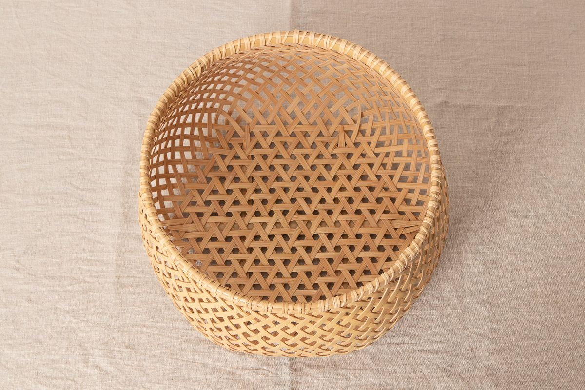 Storage Basket “Tessen Weave” / White Bamboo / Tochigi-JPN 350107-1