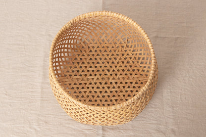 Storage Basket “Tessen Weave” / White Bamboo / Tochigi-JPN 350107-1