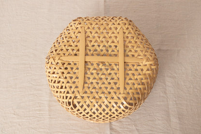 Storage Basket “Tessen Weave” / White Bamboo / Tochigi-JPN 350107-1