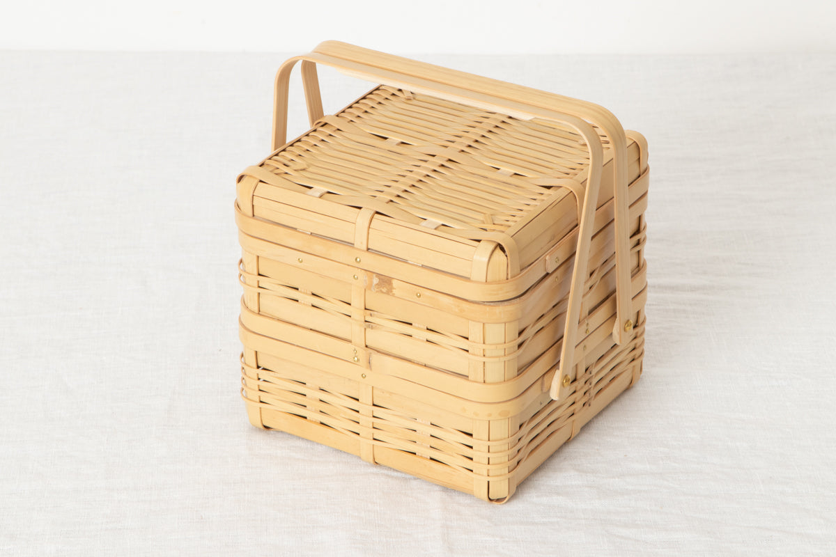 Handled Lunch Basket Small / White Bamboo / Kagoshima-JPN 211201