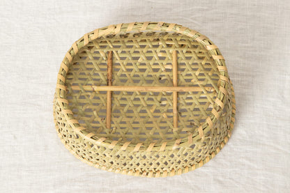 Oval Shallow Dish Basket / Nemagari Bamboo / Nagano-JPN 610232-1
